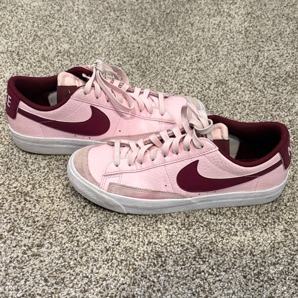 Nike Women's Sneakers in Pink and Burgundy Size 38.5 , 6Y